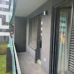 Holesovice,balkon,garaz Appartement *