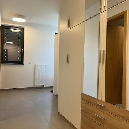Apartment Holesovice,balkon,garaz Prague