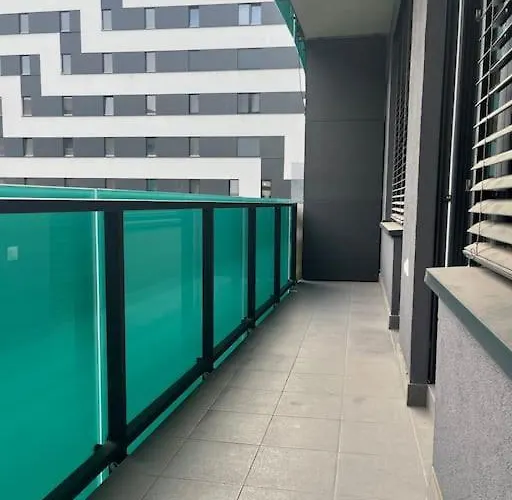 Holesovice,balkon,garaz * Praha